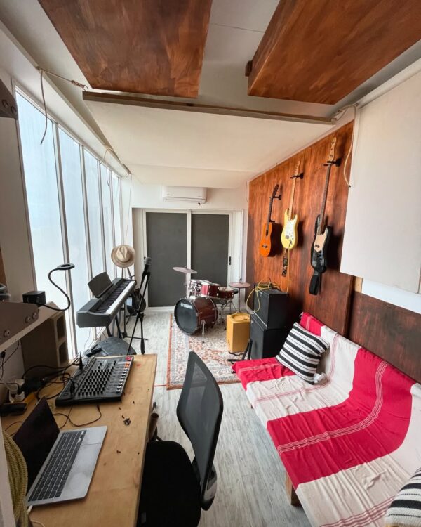 Full Day Studio (8hrs)